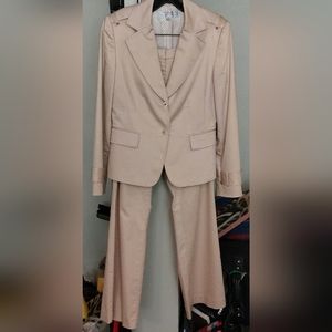 Womens Pant Suit - by Tahari Arthur S. Levine - Size 8